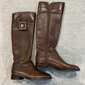 Tory Burch brown knee high boots. Preowned. Size 5